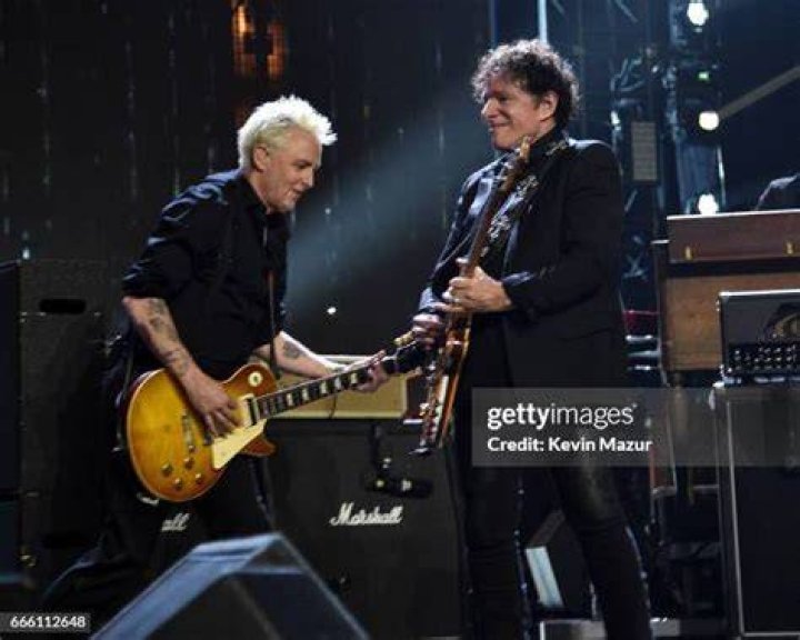 32nd Annual Rock & Roll Hall Of Fame Induction Ceremony - Show