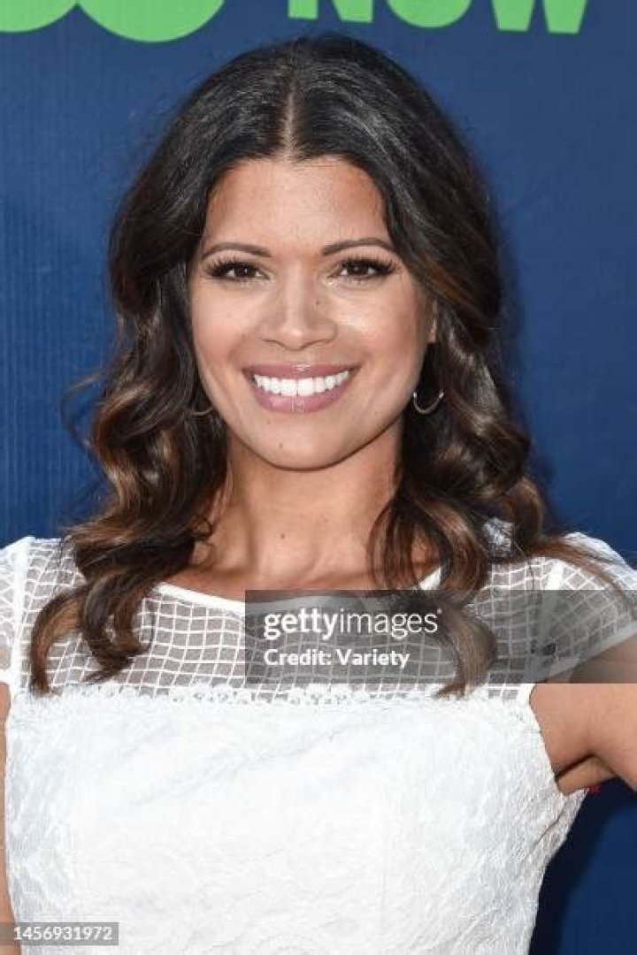 Andrea Navedo photo