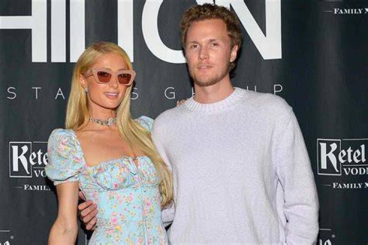 Barron Hilton Bio (Wiki) 