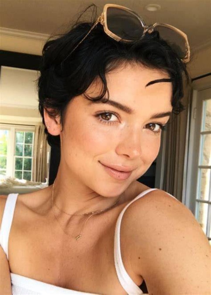bekah martinez selfie