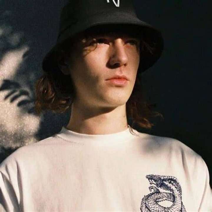 Bladee's pet No Pets (Bladee)