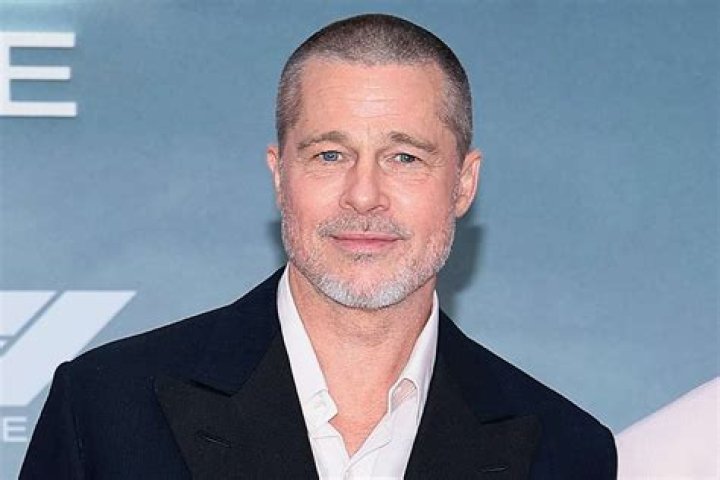 Brad Pitt and his new girlfriend model Nicole Poturalski have split!