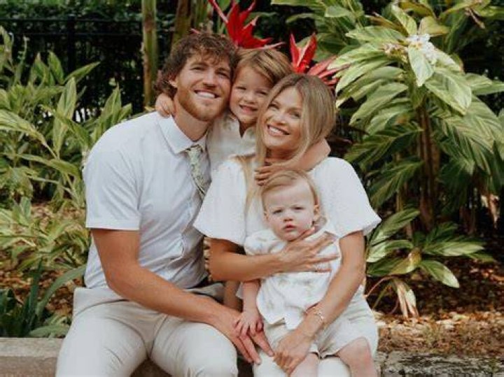Carson McAllister is the husband of Witney Carson