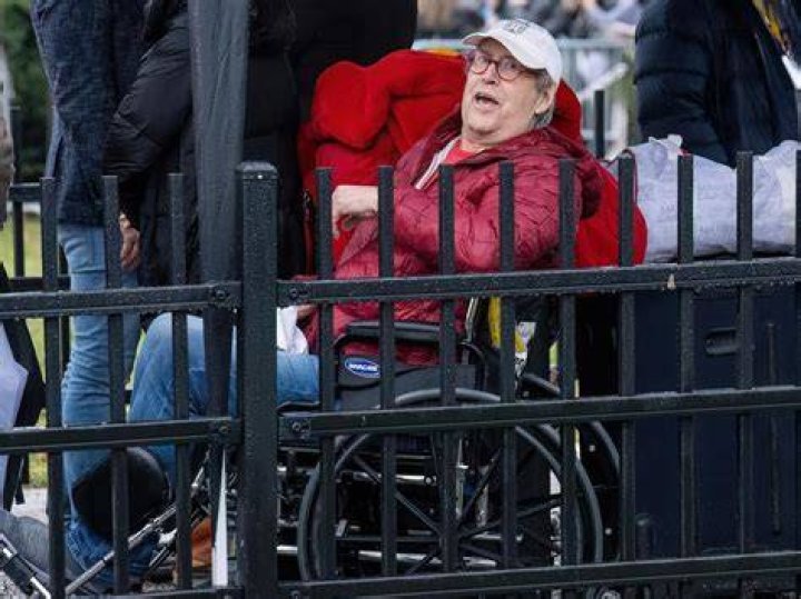 Chevy Chase Illness
