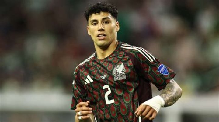 César Sánchez - Age, Family, Bio