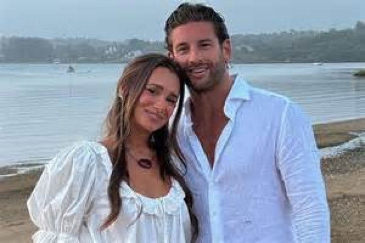 WeWoreWhat Founder Danielle Bernstein Might Be Dating a New Man After Splitting from Her Longtime Partner! Danielle Bernstein