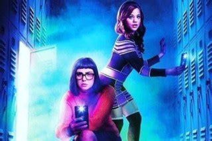 Daphne & Velma - Cast, Ages, Trivia