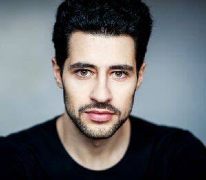 David Avery Bio (Wiki) 