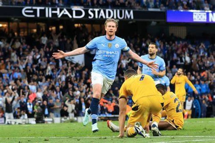 De Bruyne Celebrating after scoring a goal for belgium