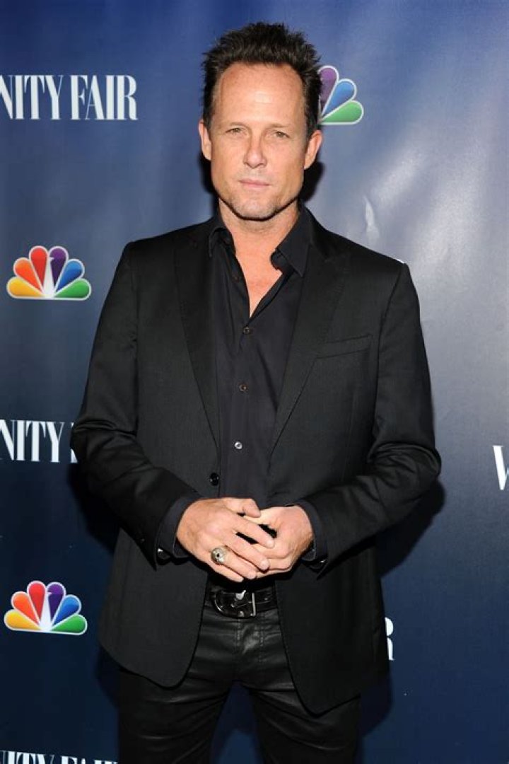 Dean Winters Bio (Wiki) 