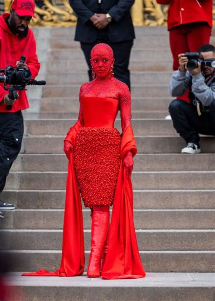 Top 6 Best Dressed Stars that turned heads at the 2023 Grammy Awards Doja Cat in Atelier Versace's design