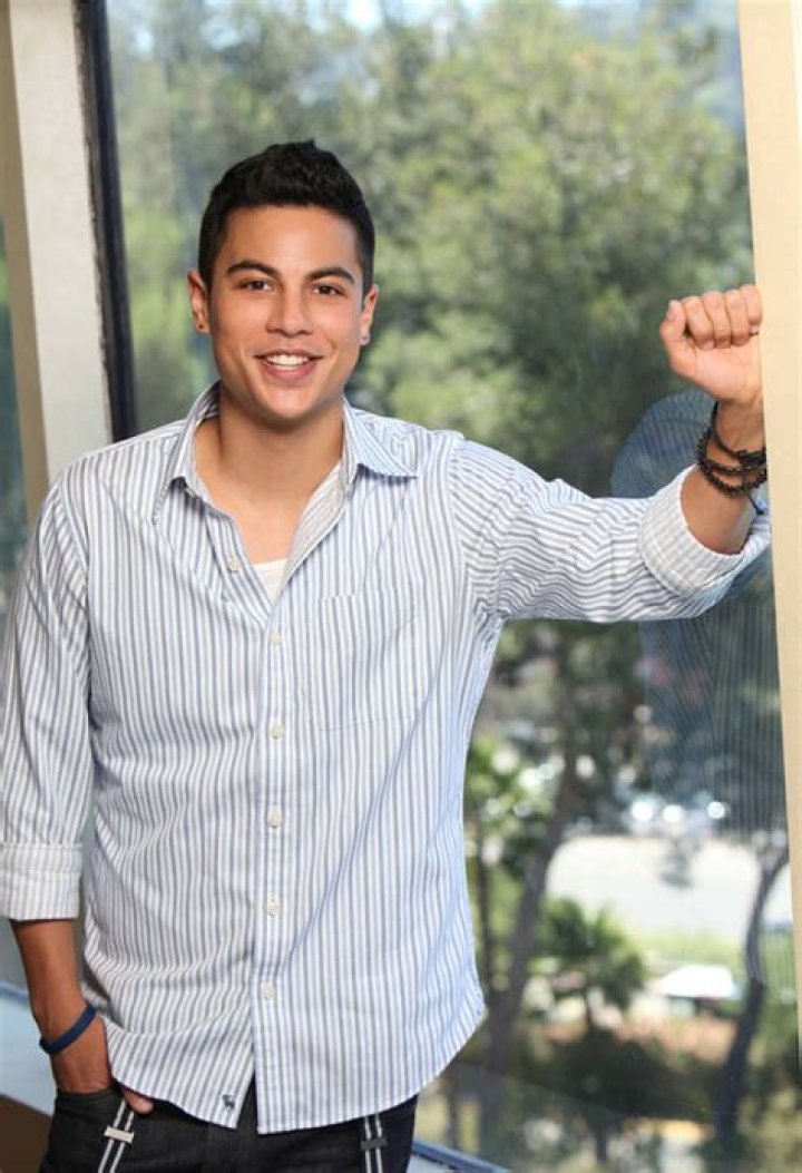 Dominic Briones Bio (Wiki) 