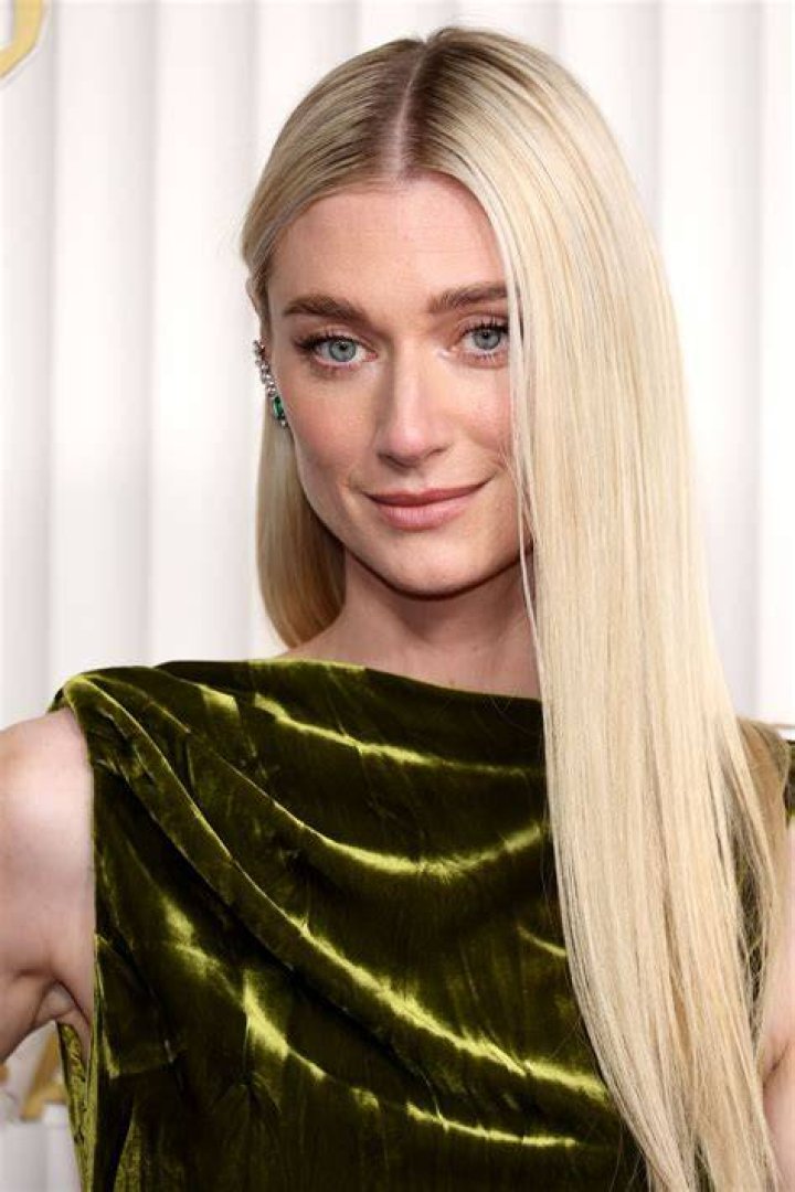 Elizabeth Debicki Highlights