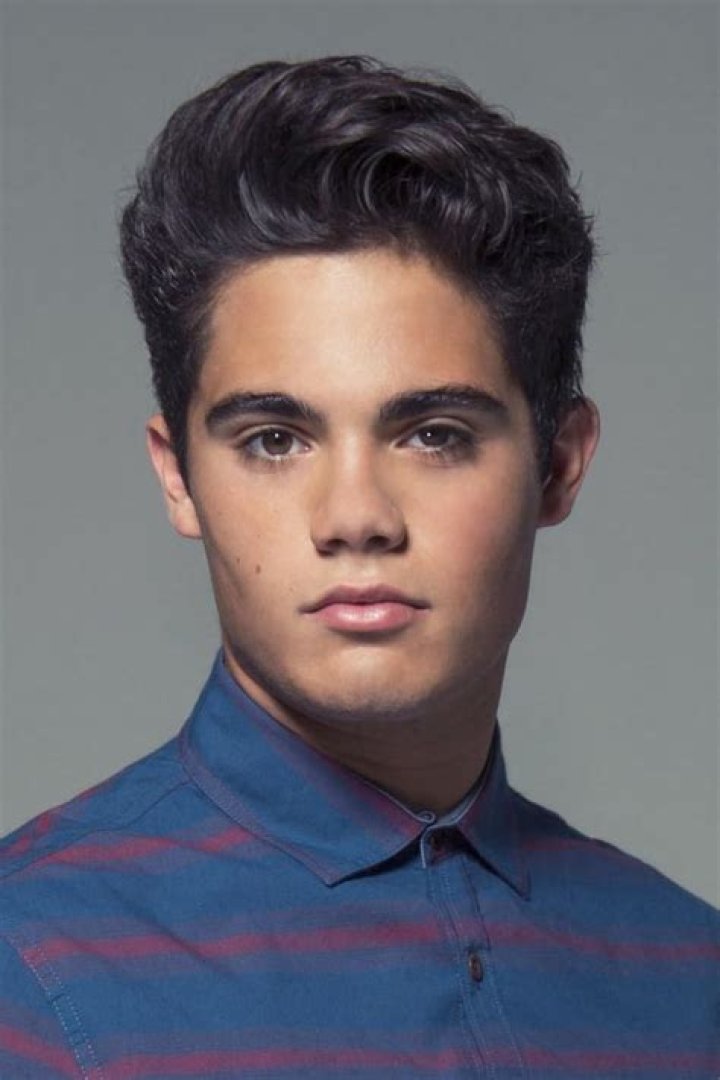 Emery Kelly Bio (Wiki) 