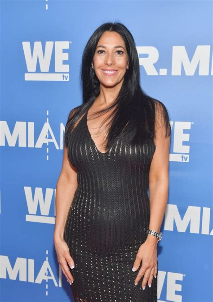 Getting To Know About Carla Facciolo