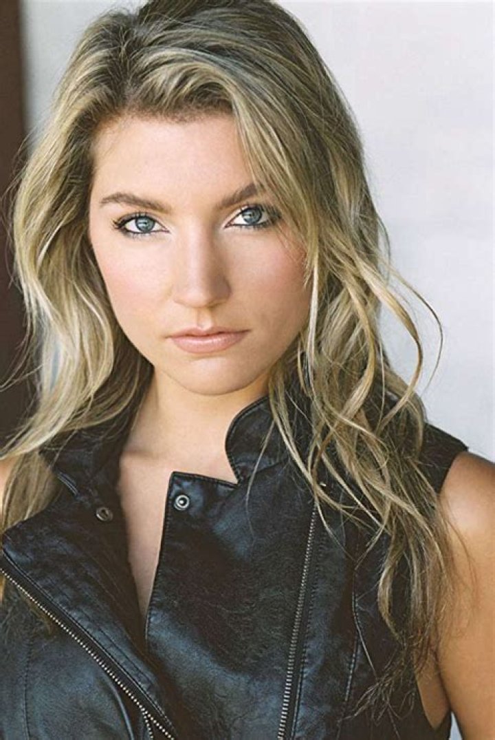 Haley Busch Bio (Wiki) 
