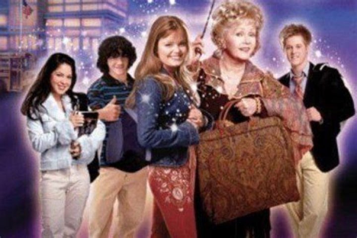Halloweentown High - Cast, Ages, Trivia