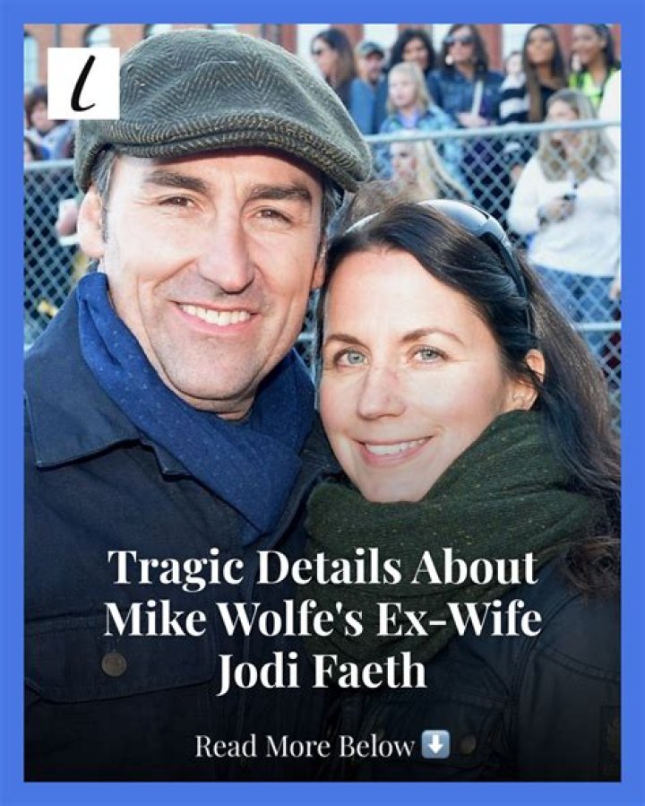 Jodi Faeth and her ex-husband, Mike Wolfe, holding hands with each other. 