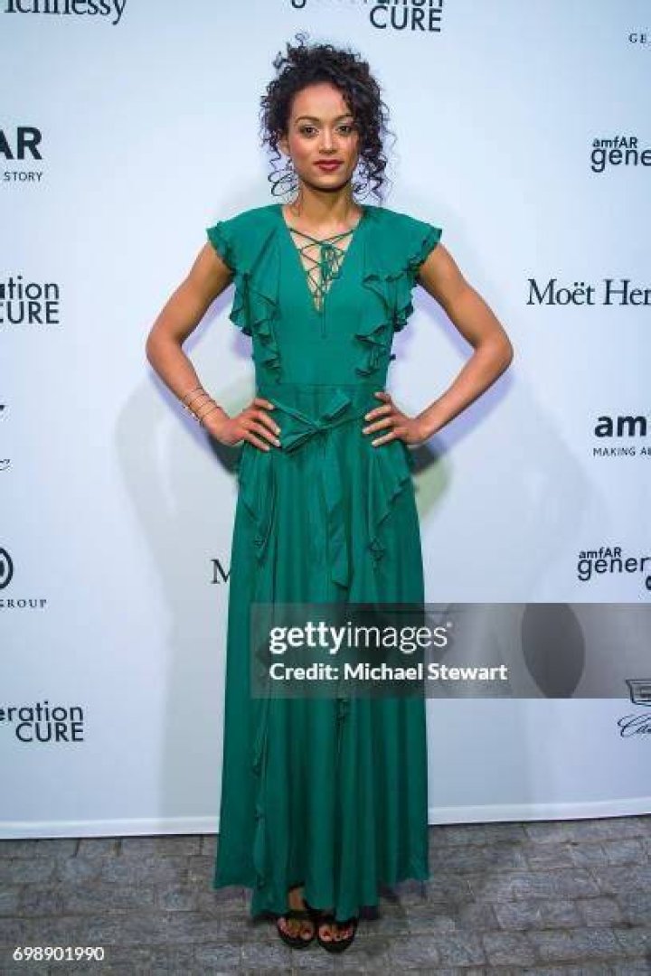 Kara McCullough Bio (Wiki) 