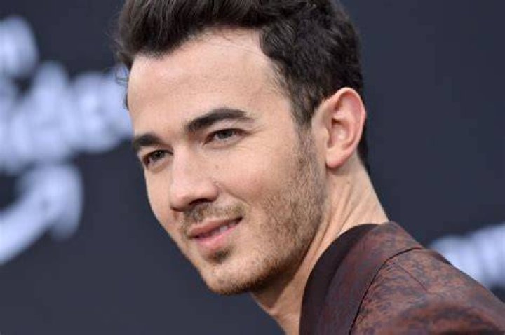 Kevin Jonas Bio (Wiki) 