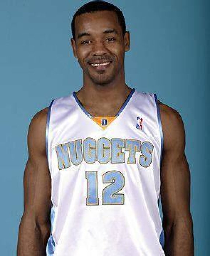 Luis Flores Height And Weight
