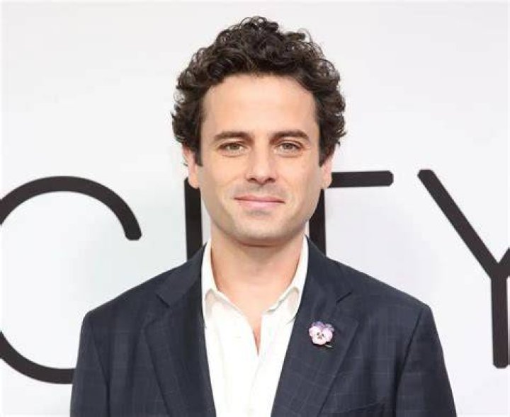 Luke Kirby Bio (Wiki) 
