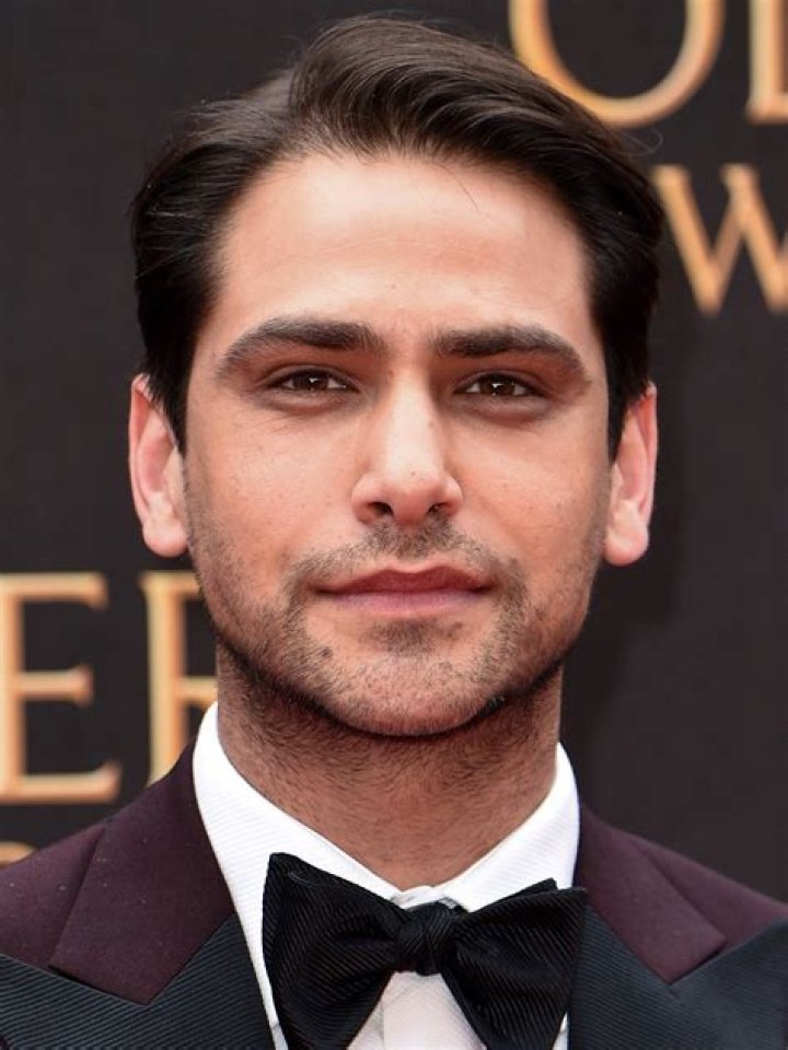 Luke Pasqualino Luke Pasqualino