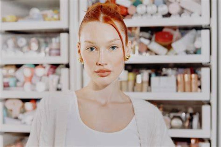 Meredith Duxbury Bio (Wiki) 