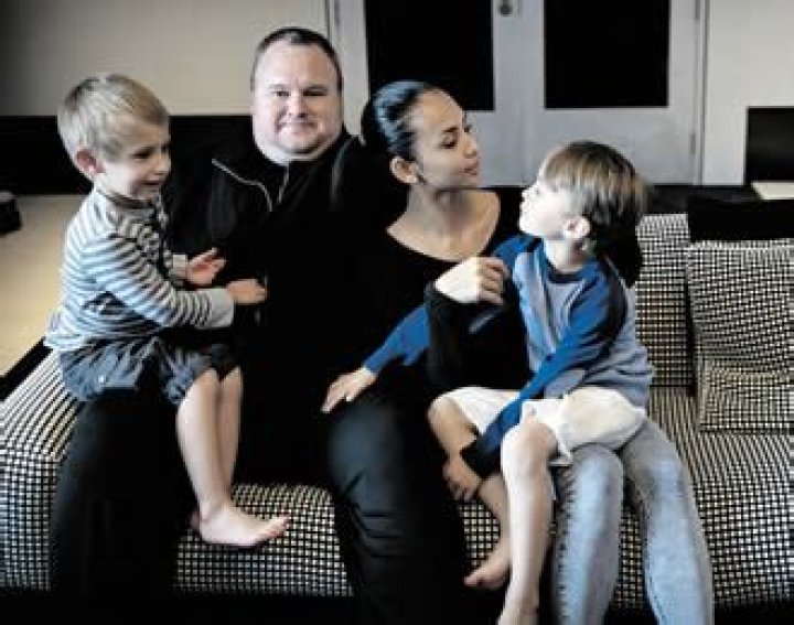 Mona Dotcom - Age, Family, Bio