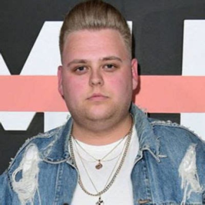 Nick Crompton - Age, Family, Bio