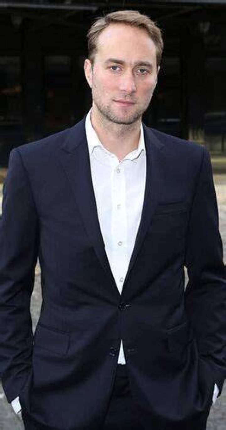 Oliver Chris Bio (Wiki) 