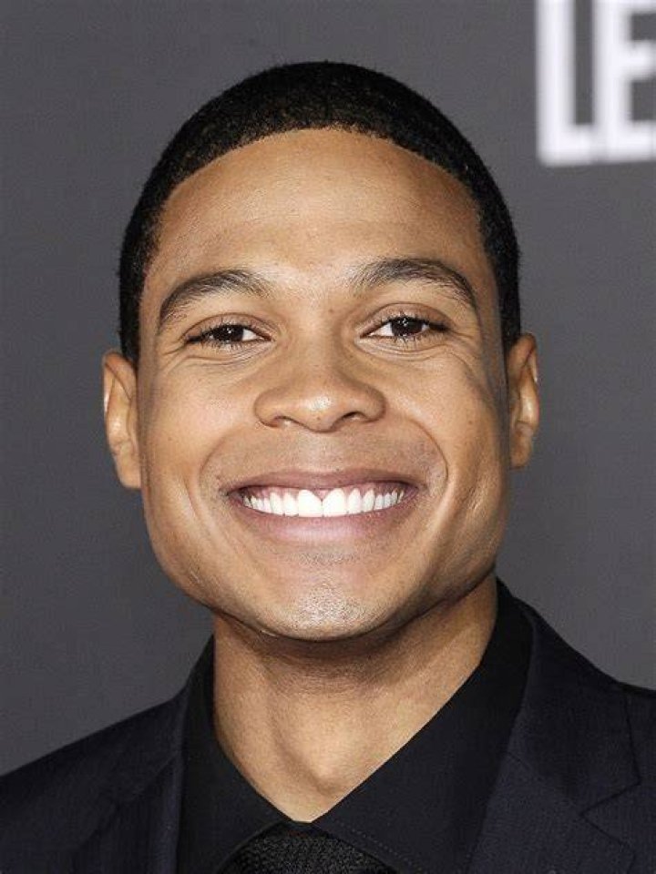 Ray Fisher Bio (Wiki) 