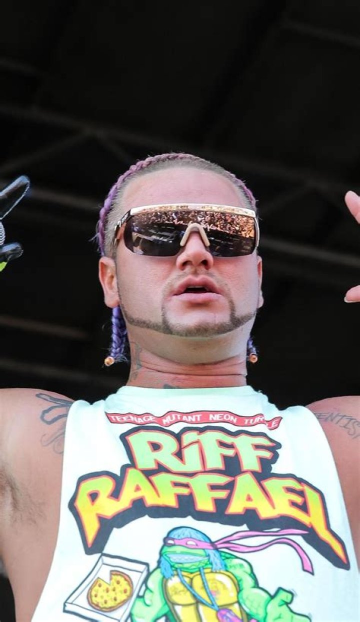 Riff Raff's profile image (source: Cosmopolitan)