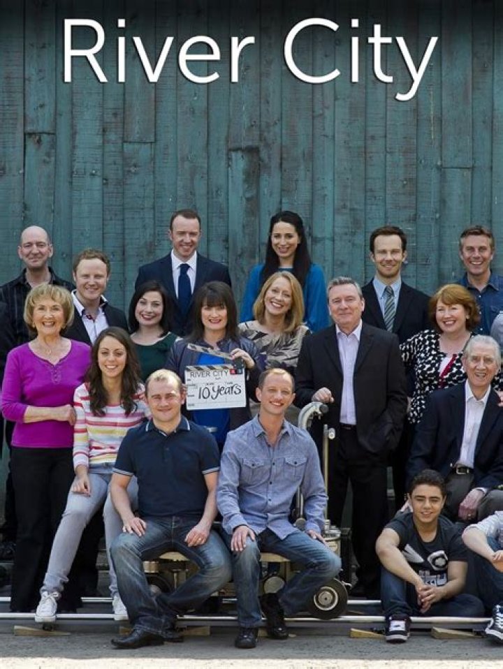 River City - Cast, Ages, Trivia