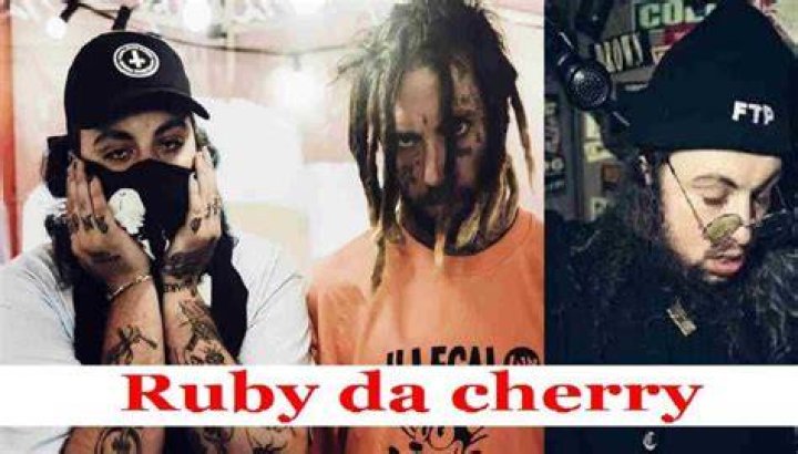 Ruby da Cherry has inked tattoos on both of his hands.
