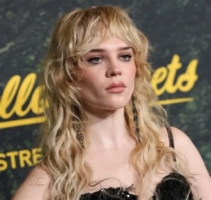 Sophie Thatcher Bio (Wiki) 