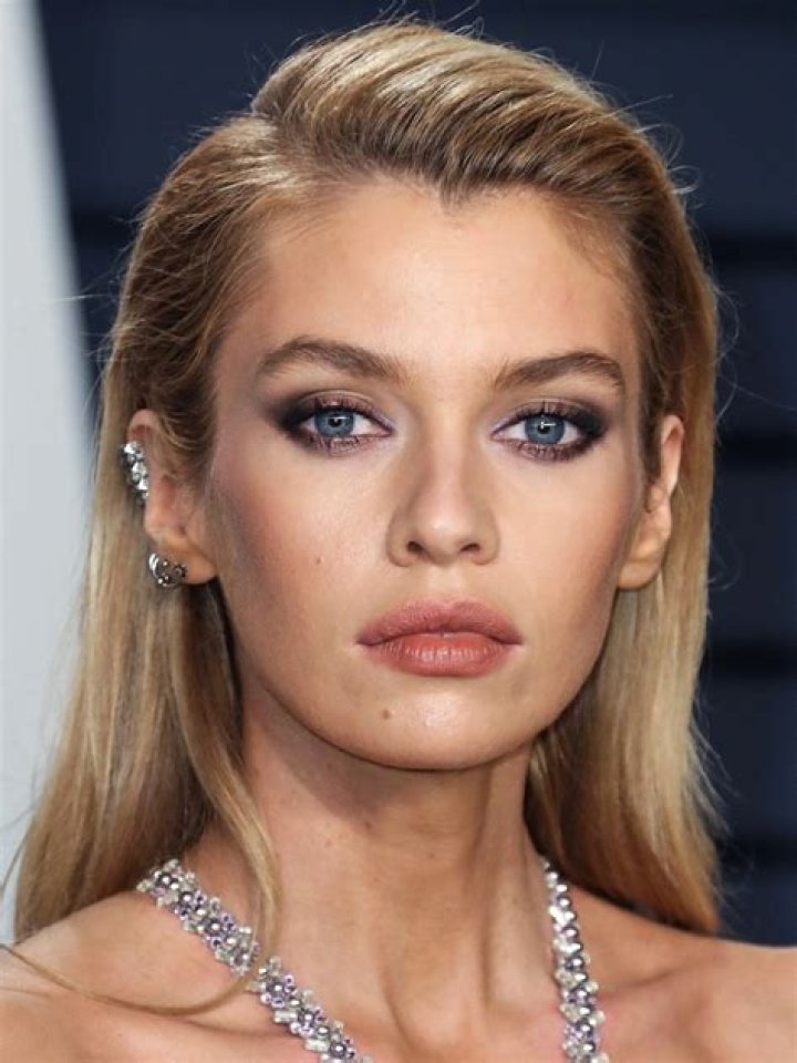 Stella Maxwell Stella Maxwell