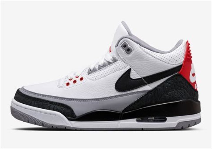 Tinker Hatfield photo 3