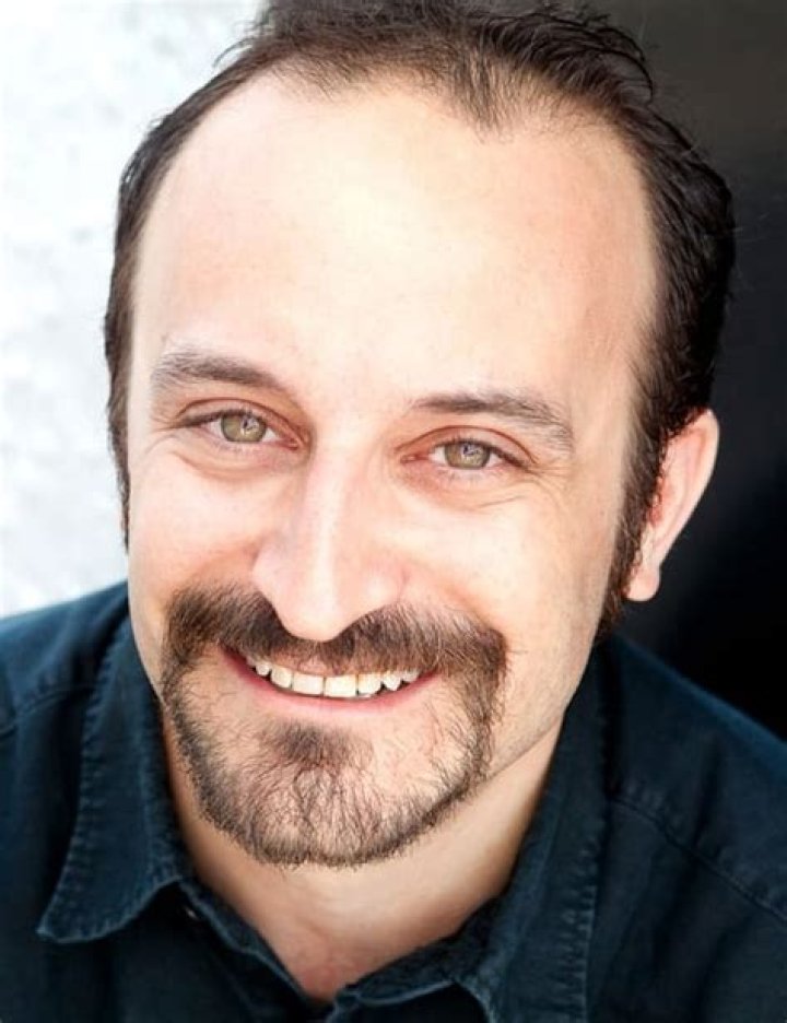 Wayne Grayson - Age, Family, Bio