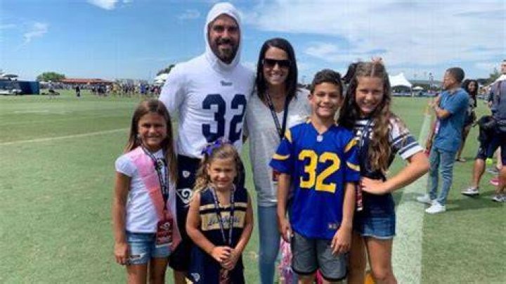 Weddle family's Christmas photo