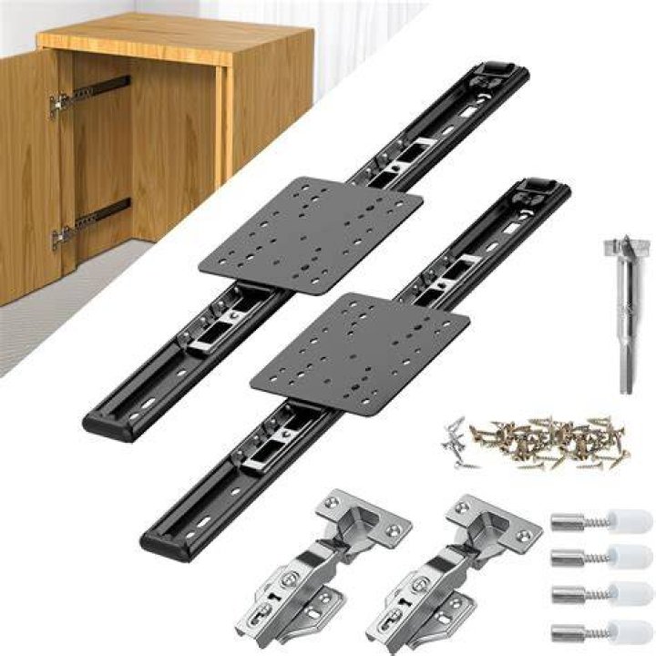 What is a sliding hinge?