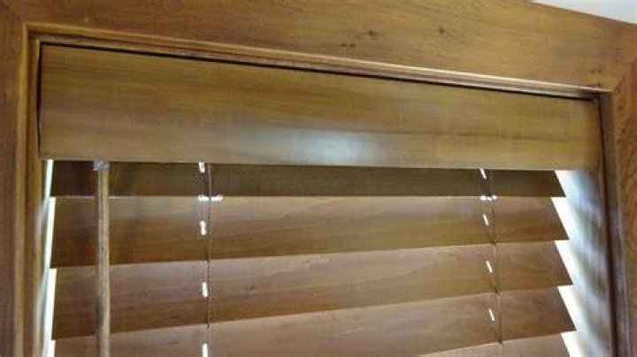 What is Hunter Douglas simple lift?