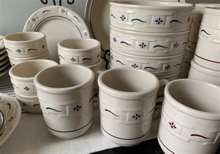 What is Longaberger pottery?