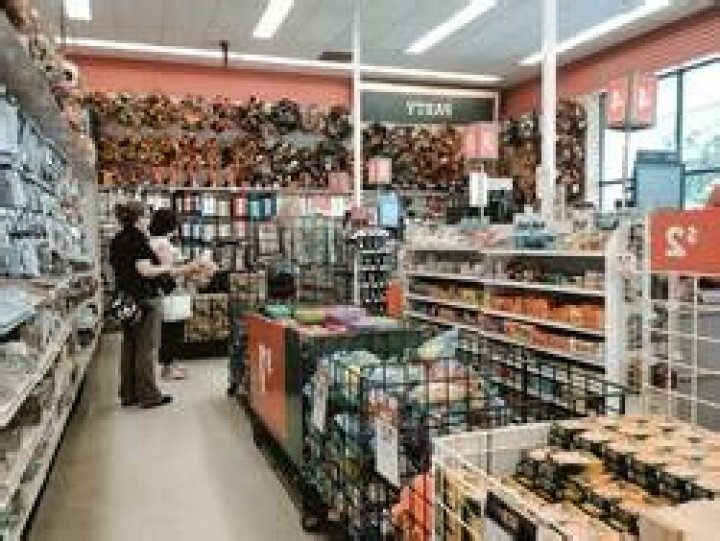 Which is better Michaels or JoAnns?